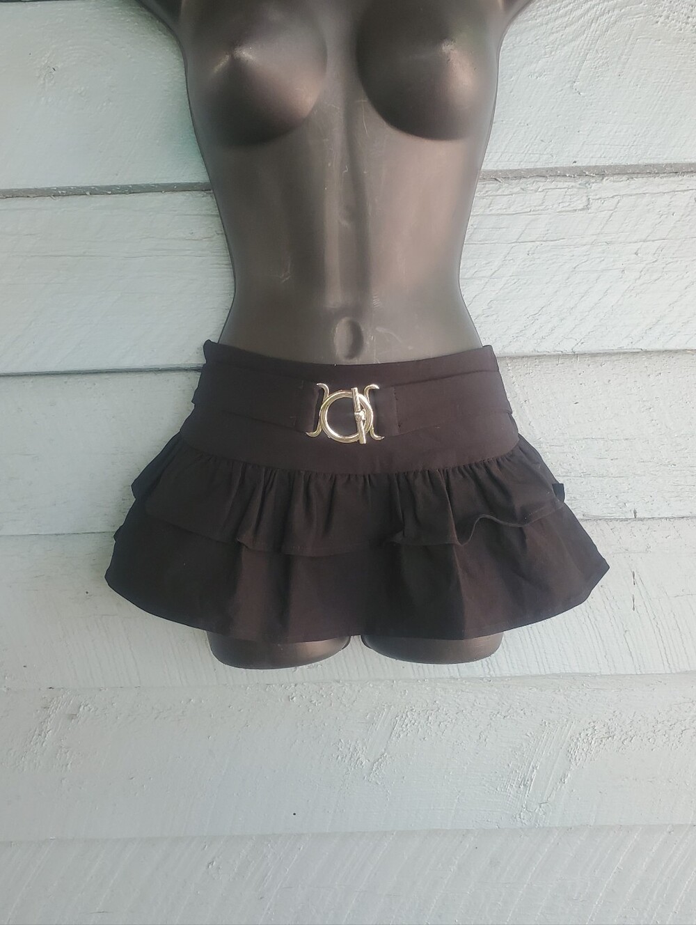SHEIN Black Ruffle Tiered Micro Mini Skirt with Decorative Buckle
